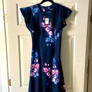 Very flattering dress
